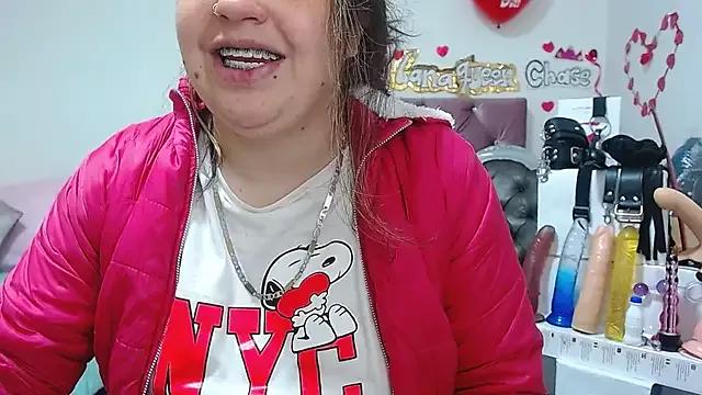 Check-out the world of girls and talk with our steaming hot slutz, bringing your desired characters to life with authentic apparel and cam streams.