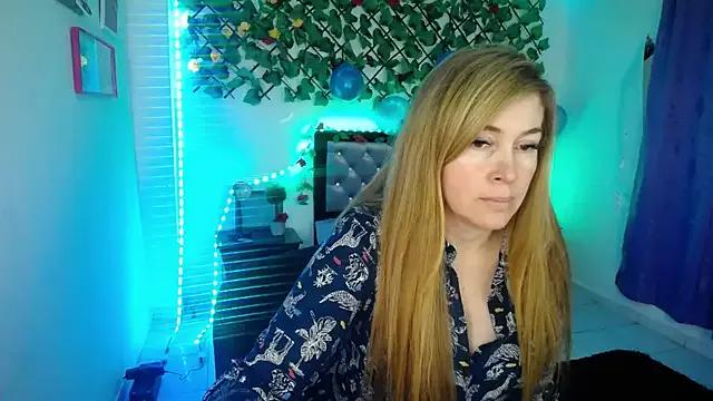 laura_evans1998 from StripChat is Freechat