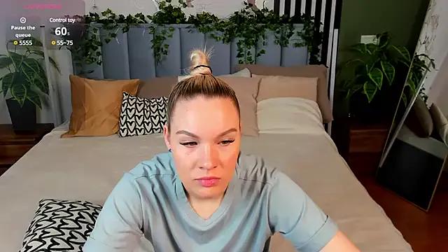 Leia_Rose from StripChat is Freechat
