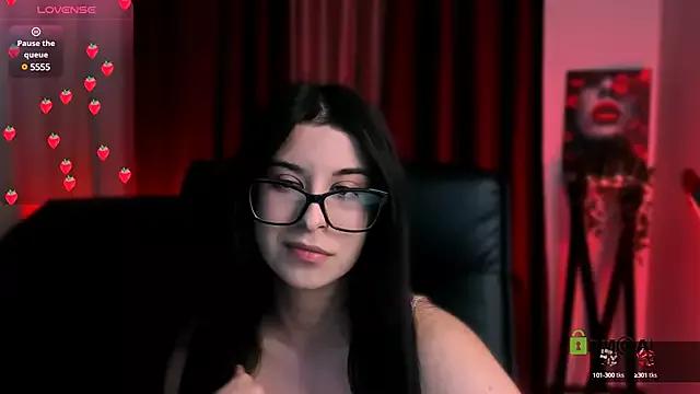 leyla_baby from StripChat is Freechat