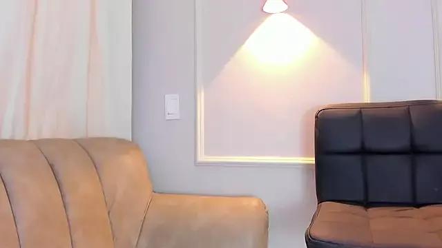 Lia_walton from StripChat is Freechat