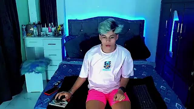Liamscott_ from StripChat is Freechat