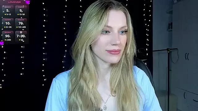 Lilianna_Just from StripChat is Freechat