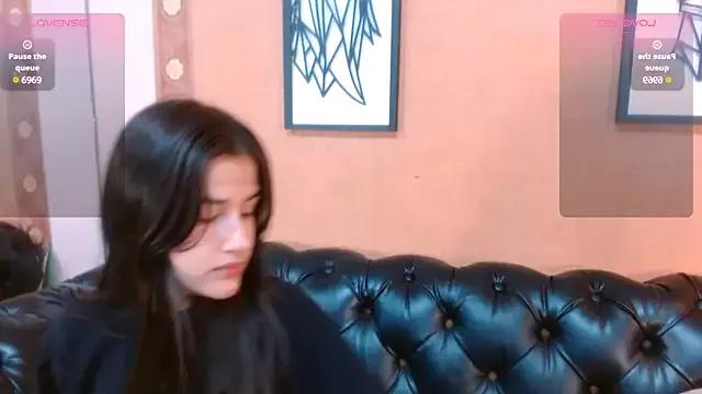 Linda_Mattel from StripChat is Freechat