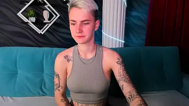 LindaBryantt from StripChat is Freechat