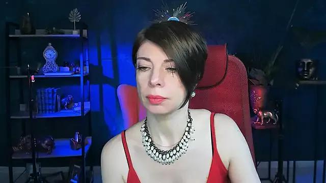 LindaGarrza from StripChat is Freechat