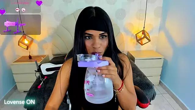Check-out the world of girls and talk with our steaming hot slutz, bringing your desired characters to life with authentic apparel and cam streams.
