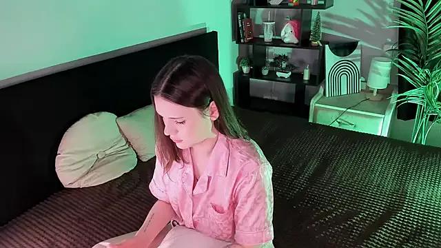 Check-out the world of girls and talk with our steaming hot slutz, bringing your desired characters to life with authentic apparel and cam streams.
