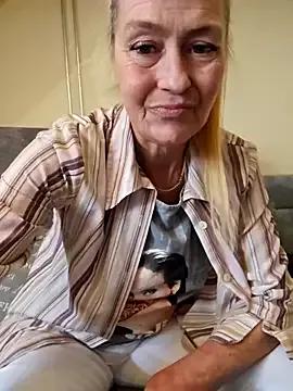 lisalustjouw from StripChat is Freechat