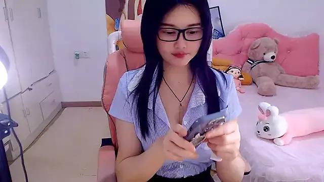 Little-sweet from StripChat is Freechat