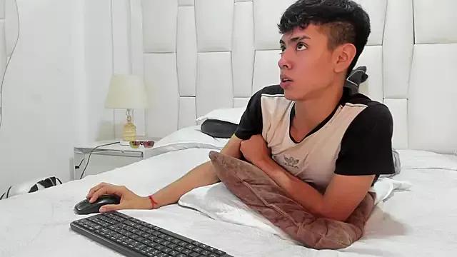 Check-out the world of girls and talk with our steaming hot slutz, bringing your desired characters to life with authentic apparel and cam streams.
