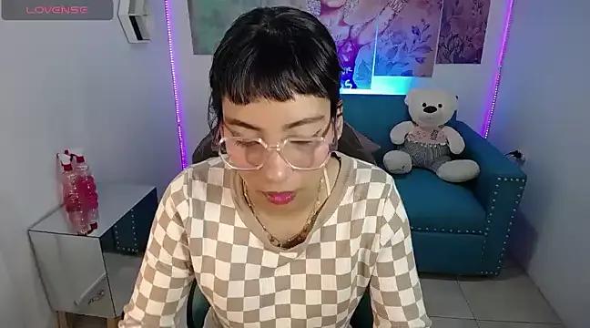 Check-out the world of girls and talk with our steaming hot slutz, bringing your desired characters to life with authentic apparel and cam streams.