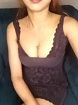 Check-out the world of girls and talk with our steaming hot slutz, bringing your desired characters to life with authentic apparel and cam streams.