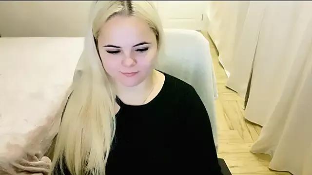 lovely-eyes from StripChat is Freechat