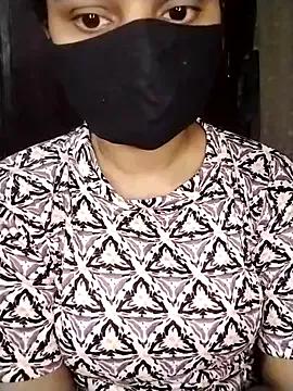 Lovely-Lush from StripChat is Freechat