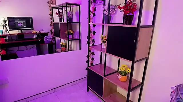 Lovely_celeste from StripChat is Freechat