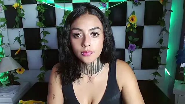 Check-out the world of girls and talk with our steaming hot slutz, bringing your desired characters to life with authentic apparel and cam streams.