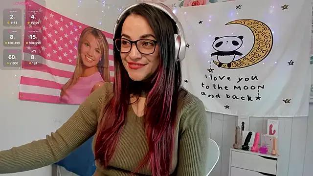 Check-out the world of girls and talk with our steaming hot slutz, bringing your desired characters to life with authentic apparel and cam streams.