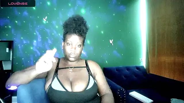lovelyenigma365 from StripChat is Freechat
