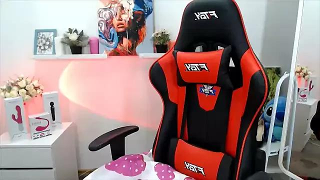 Check-out the world of girls and talk with our steaming hot slutz, bringing your desired characters to life with authentic apparel and cam streams.