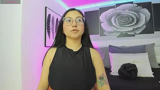 Check-out the world of girls and talk with our steaming hot slutz, bringing your desired characters to life with authentic apparel and cam streams.