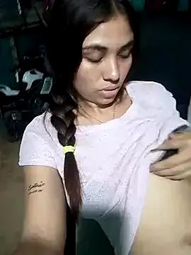 luna-07 from StripChat is Freechat