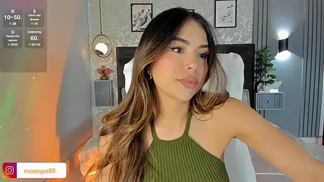 Check-out the world of girls and talk with our steaming hot slutz, bringing your desired characters to life with authentic apparel and cam streams.