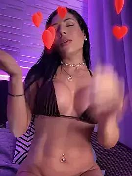 Photos of LunahMiller from StripChat is Freechat