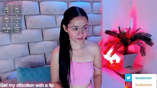 Check-out the world of girls and talk with our steaming hot slutz, bringing your desired characters to life with authentic apparel and cam streams.