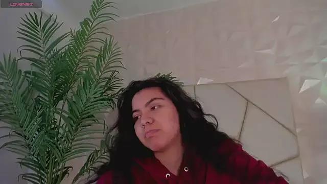 LunaRiddle from StripChat is Freechat