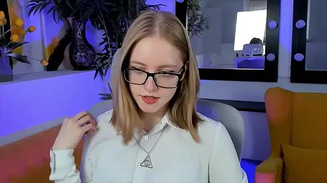 Check-out the world of girls and talk with our steaming hot slutz, bringing your desired characters to life with authentic apparel and cam streams.