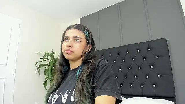 Check-out the world of girls and talk with our steaming hot slutz, bringing your desired characters to life with authentic apparel and cam streams.