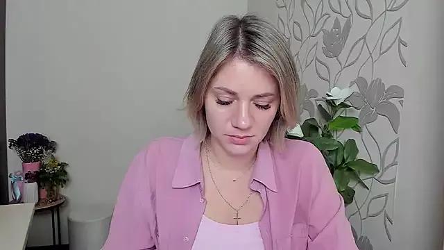 MariaSttone from StripChat is Freechat