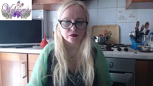 martachatte from StripChat is Freechat