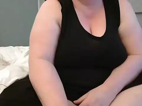 MarthaBriest from StripChat is Freechat