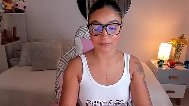 Check-out the world of girls and talk with our steaming hot slutz, bringing your desired characters to life with authentic apparel and cam streams.
