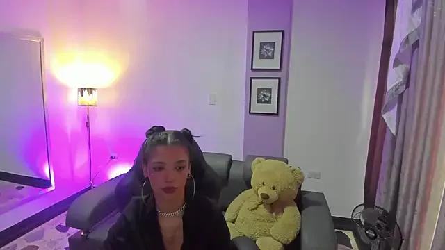 martinnaevans from StripChat is Freechat
