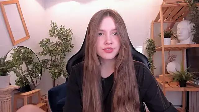MaryannSoftt from StripChat is Freechat