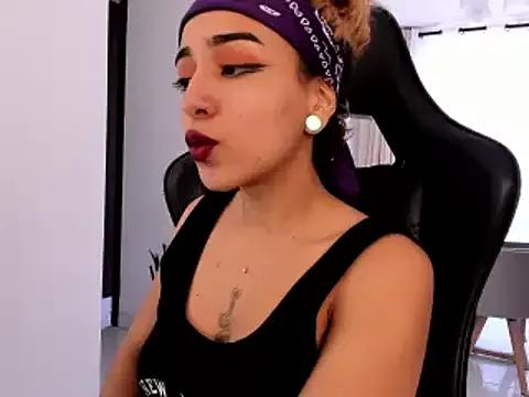 Check-out the world of girls and talk with our steaming hot slutz, bringing your desired characters to life with authentic apparel and cam streams.