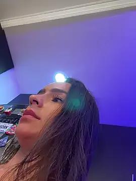 Mau_White from StripChat is Freechat