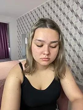 MayaRivers from StripChat is Freechat