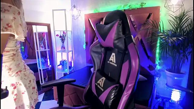 Check-out the world of girls and talk with our steaming hot slutz, bringing your desired characters to life with authentic apparel and cam streams.