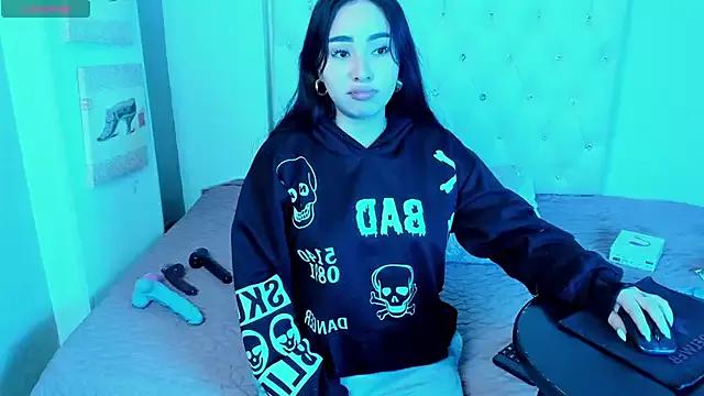 Check-out the world of girls and talk with our steaming hot slutz, bringing your desired characters to life with authentic apparel and cam streams.
