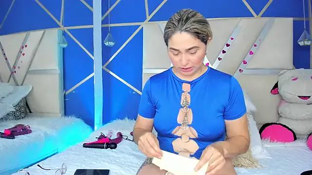 MelanyVegas from StripChat is Freechat