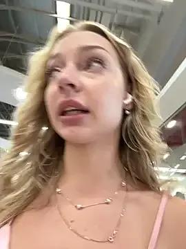 melissa_grr from StripChat is Freechat