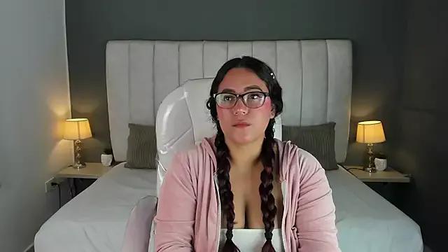 Check-out the world of girls and talk with our steaming hot slutz, bringing your desired characters to life with authentic apparel and cam streams.