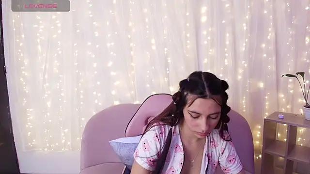Check-out the world of girls and talk with our steaming hot slutz, bringing your desired characters to life with authentic apparel and cam streams.