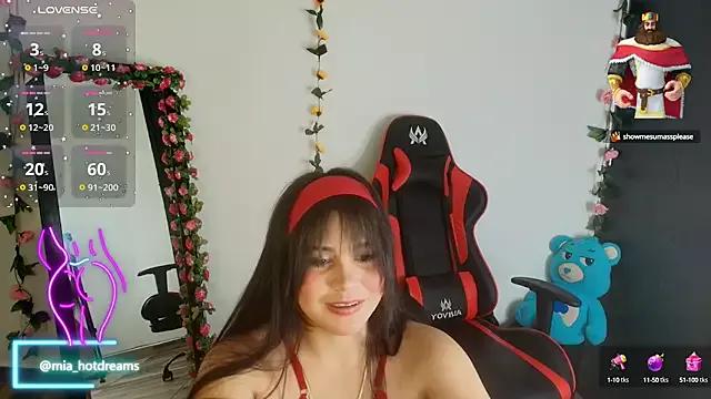 Check-out the world of girls and talk with our steaming hot slutz, bringing your desired characters to life with authentic apparel and cam streams.