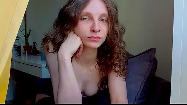 MikkyMoony from StripChat is Freechat