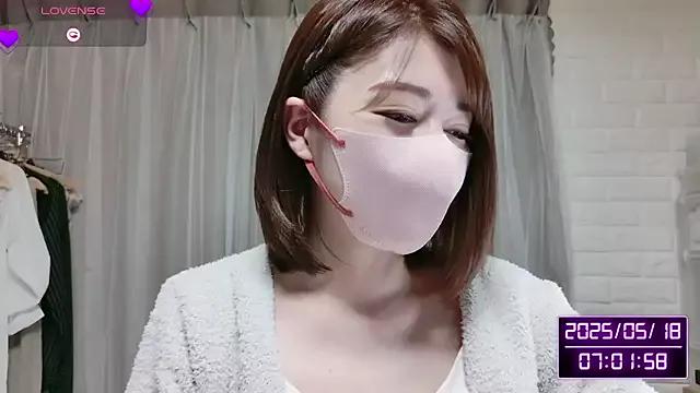 minami_chan from StripChat is Freechat